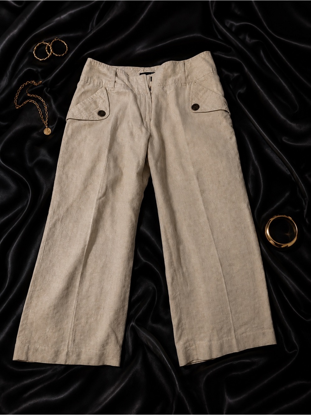 Willi Smith Beige Wide-Leg Capris with Flap Pockets